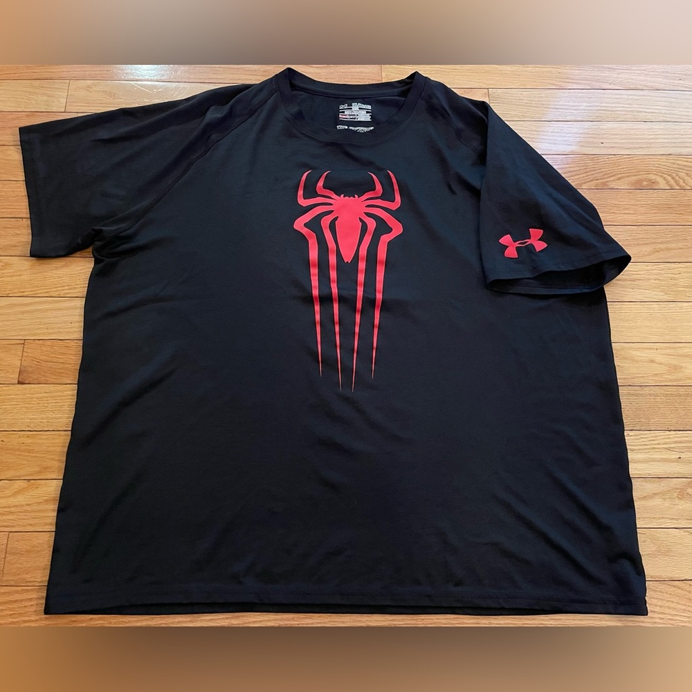 Under Armour Marvel The Amazing Spider-Man 2 Black Loose Fit HeatGear Shirt 2XL